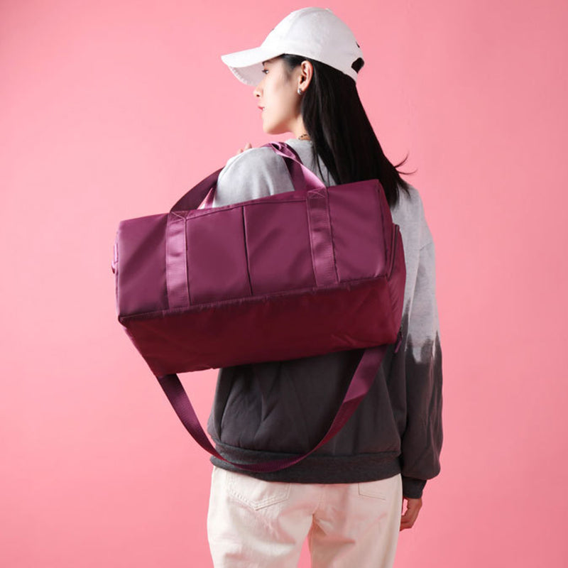 Ultimate Waterproof Fitness Duffel Bag - Stylish Weekender & Gym Shoulder Bag for Men and Women