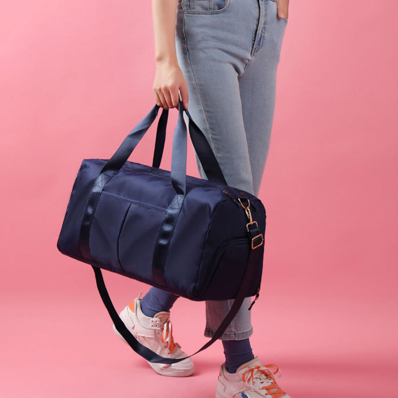 Ultimate Waterproof Fitness Duffel Bag - Stylish Weekender & Gym Shoulder Bag for Men and Women
